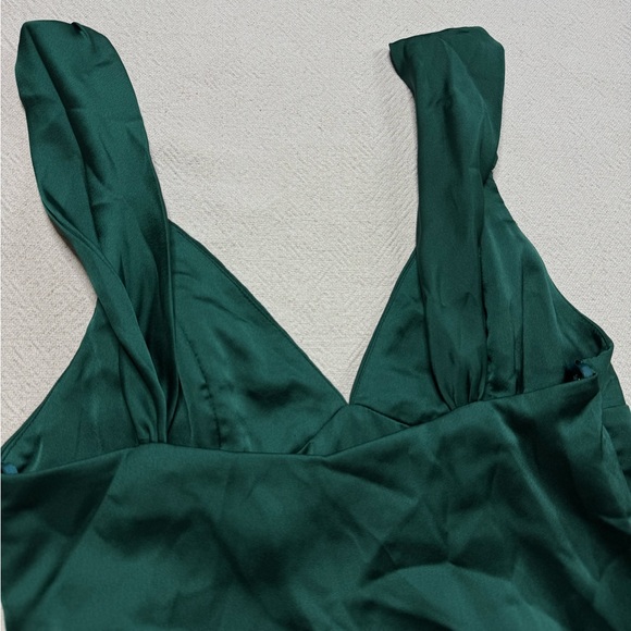Fame and Partners Green Satin Maxi Gown Dress 8 - Picture 7 of 7